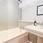 Nyaraló Rose At Troutbeck